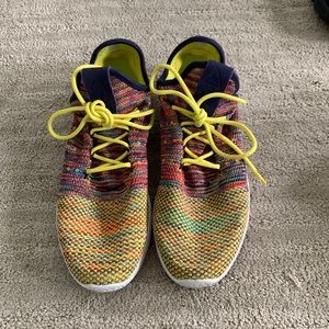 Mens Adidas Pharrell Williams sneakers. Very good condition. SIze US 12